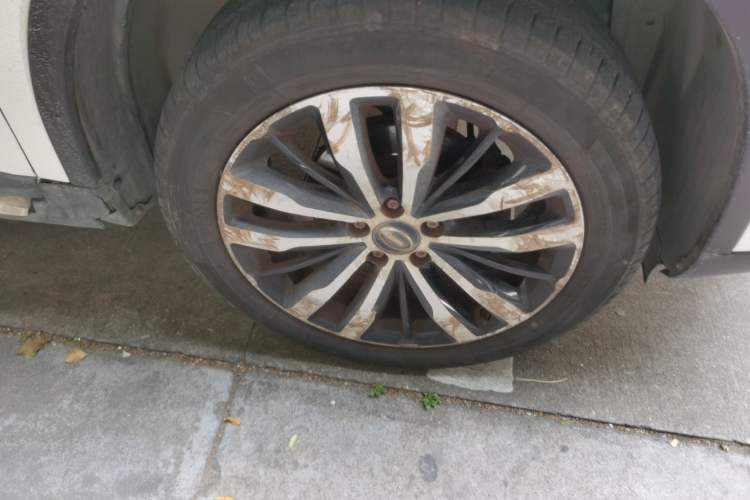 Used GAC Trumpchi GS4 2017 235T Manual Two-Wheel Drive Luxury Edition Right Front Wheel Hub