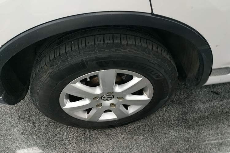 Used Volkswagen Touareg 2011 3.0 TSI Standard Version
