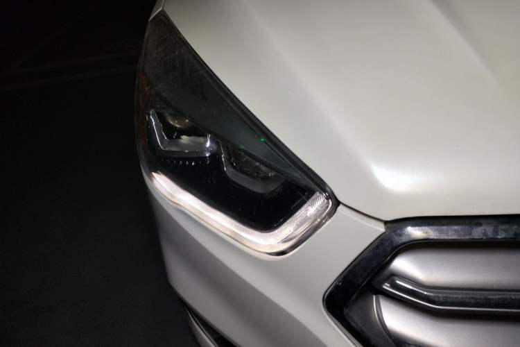 Used Ford Kuga 2017 EcoBoost 180 Two-Wheel-Drive Platinum Edition