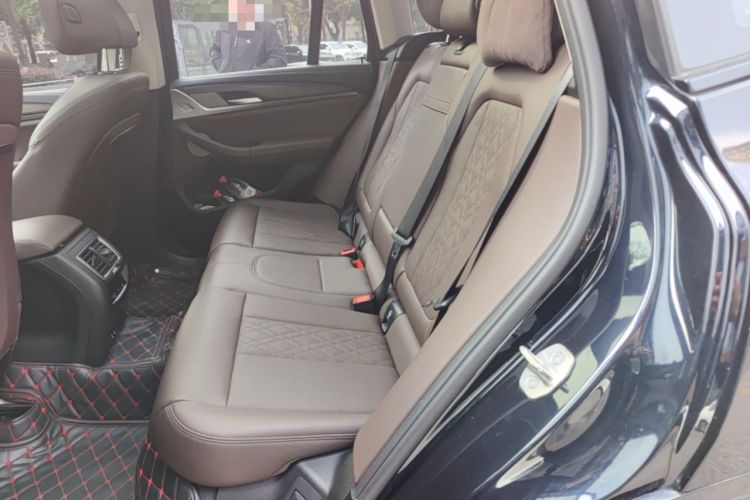 Used BMW X3 2022 Facelift xDrive30i Luxury Edition M Night Edition Package Left Rear Seat