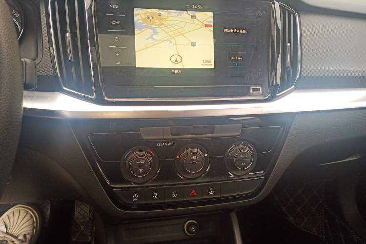 Used Skoda Kamiq 2020 1.5L Automatic Comfort Edition Audio And AC Panel