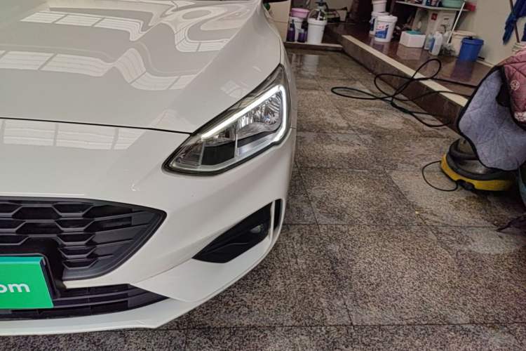 Used Ford Focus 2020 Sedan EcoBoost 180 Automatic Trend Edition