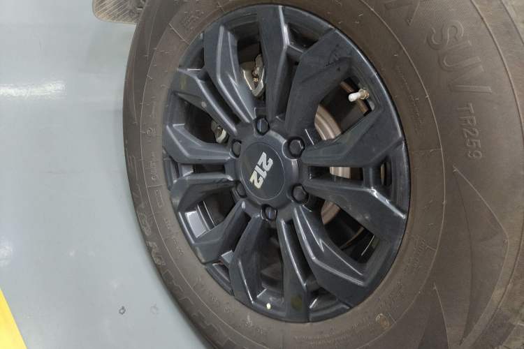 Used 212 T01 2024 2.0T Mechanic
