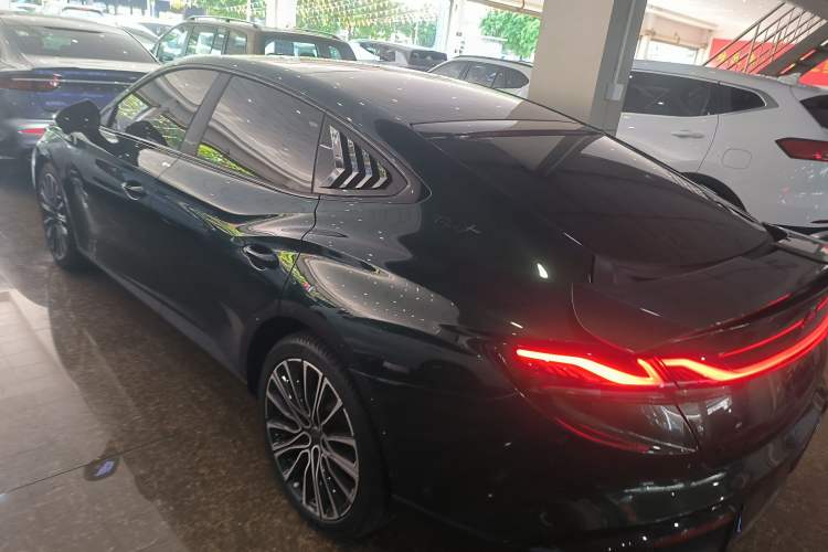 Used MG 7 2023 2.0T Automatic Hunter Luxury Edition
