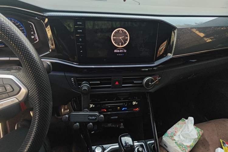 Used Volkswagen Tayron X 2020 330TSI Two-Wheel Drive Luxury Smart Connectivity Version Audio And AC Panel