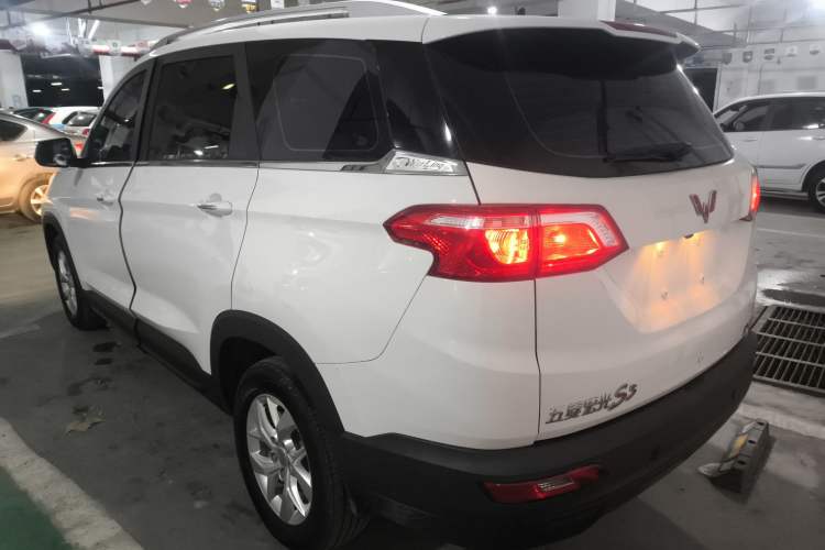 Used Wuling Hongguang S3 2018 1.5L Manual Luxury Model China V Standard Rear Left 45 Deg