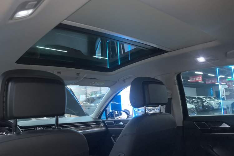 Used Volkswagen Magotan 2019 330TSI DSG Luxury Version China VI Standard