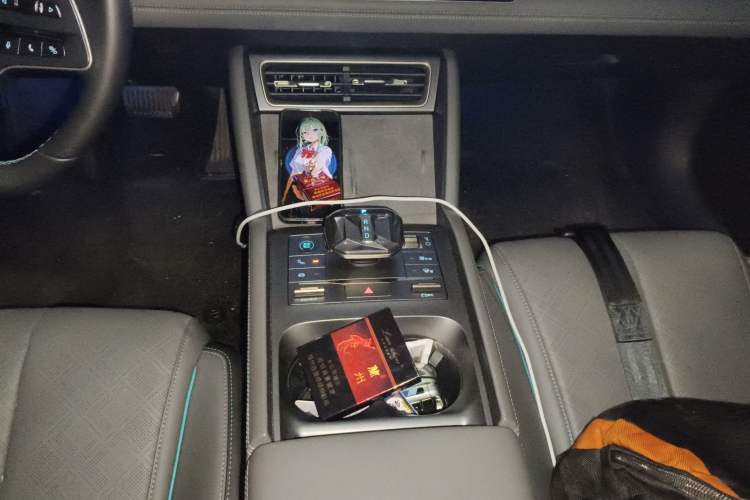 Used BYD Qin L 2024 DM-i 120KM Excellence Model Gear Lever