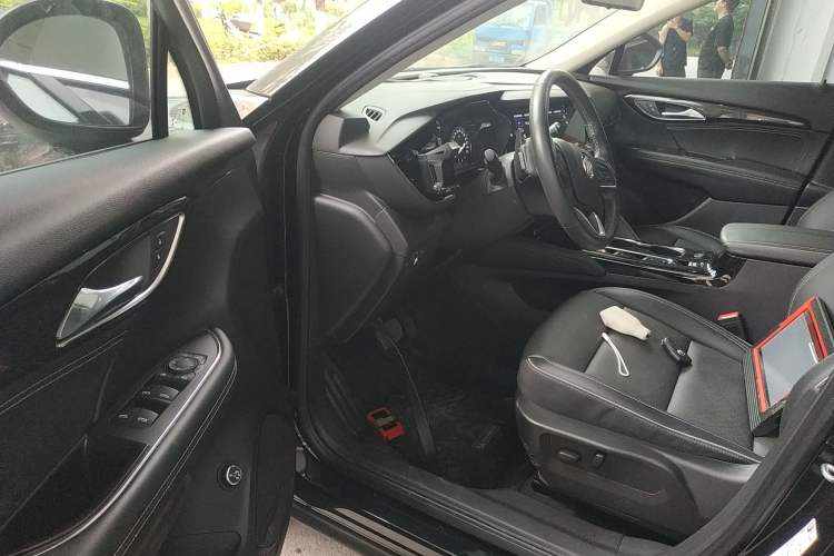 Used Buick Envision 2022 Encore Plus 652T Five-Seat Luxury Model