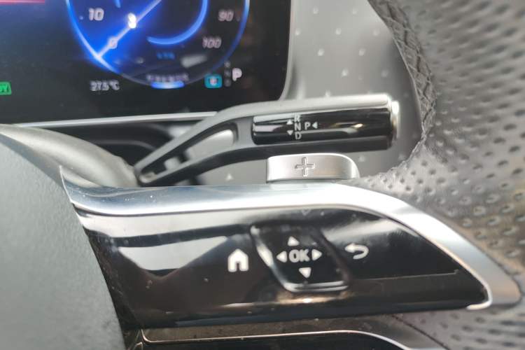 Used Mercedes-Benz EQE 2022 350 First Edition Special Version Gear Lever