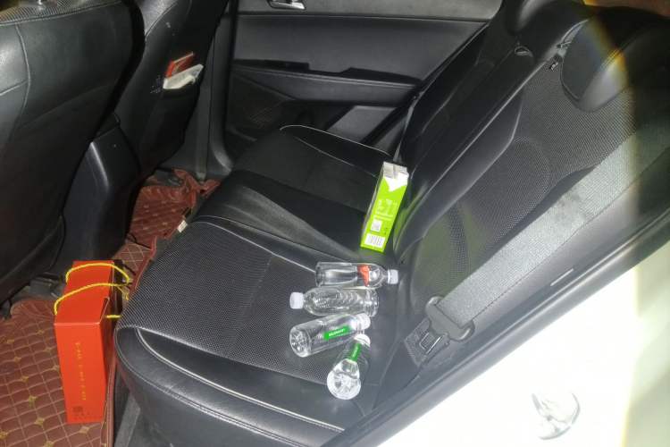 Used Hyundai ix25 2015 1.6L Automatic Two-Wheel Drive Smart GLS Trim
