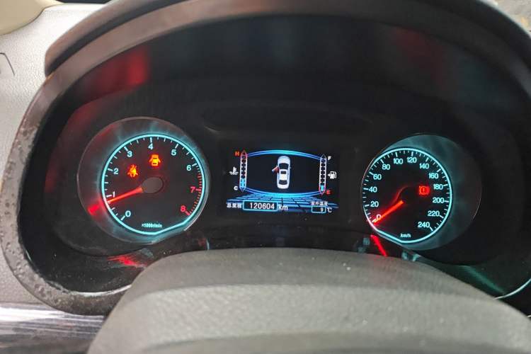 Used BYD Surui 2015 1.5L Manual Luxury Model
