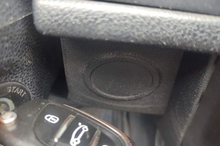 Used Bestune X80 2015 2.0L automatic luxury version