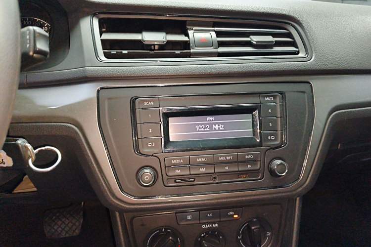 Used Volkswagen Lavida 2019 Lavida Start 1.5L Automatic Trendy Version China VI Standard Audio And AC Panel