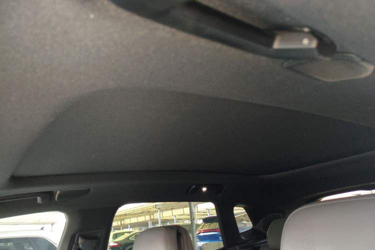 Used Lynk & Co 08 EM-P 2023 120km Long-Range Halo
