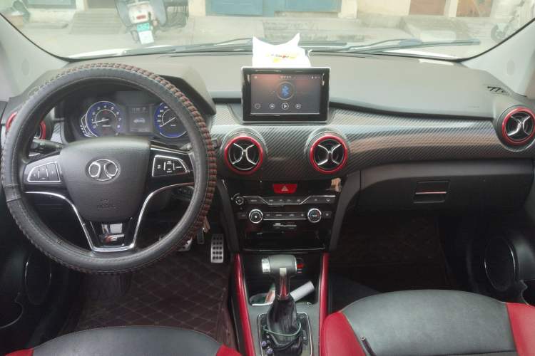 Used BAIC Senova X25 2015 1.5L Automatic Elite Model Audio And AC Panel
