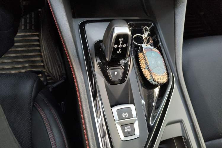 Used Lynk & Co 02 2020 1.5T DCT Two-Wheel Drive Sporty Version Gear Lever