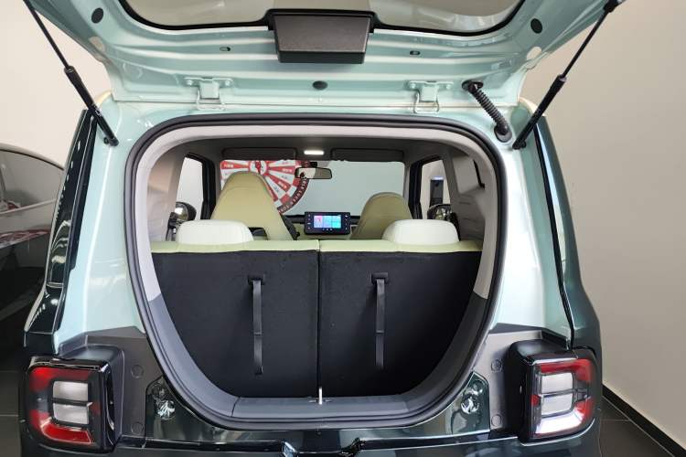 Used Geely Galaxy Panda 2024 Panda Mini 200km Endurance Bear