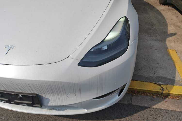 Used Tesla Model Y 2022 Long-Range All-Wheel-Drive Version