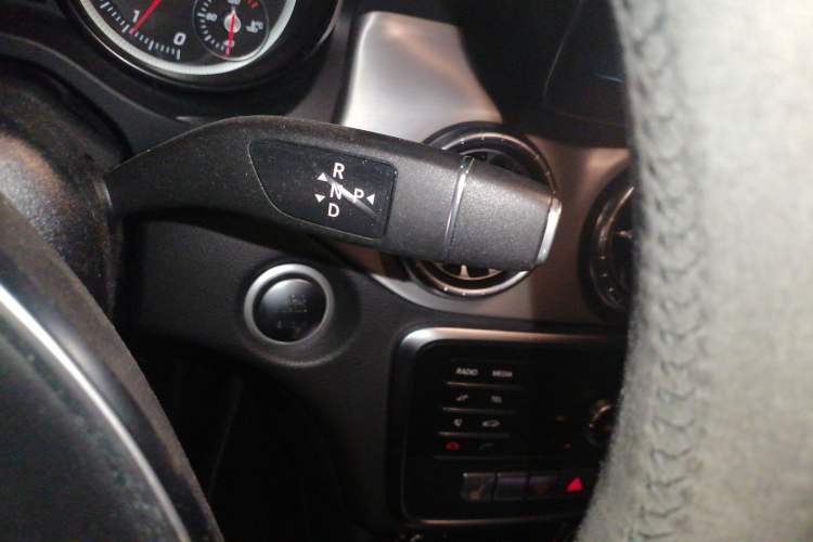 Used Mercedes-Benz CLA 2018 CLA 220 4MATIC Gear Lever