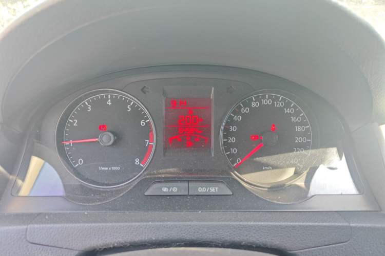 Used Volkswagen Santana 2013 1.6L Manual Comfort Edition Instrument Cluster