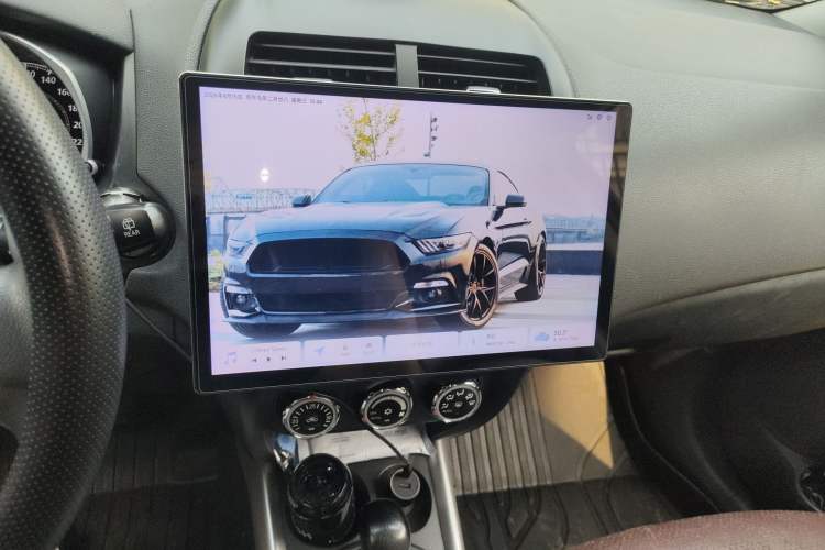 Used Mitsubishi ASX 2013 2.0L CVT Four-Wheel Drive Premium Edition Audio And AC Panel