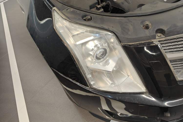 Used Cadillac SRX 2010 3.0L Luxury Edition Right Front Headlight