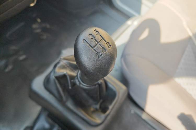 Used Wuling Zhiguang Small Truck 2020 1.2L Single Cab Gear Lever