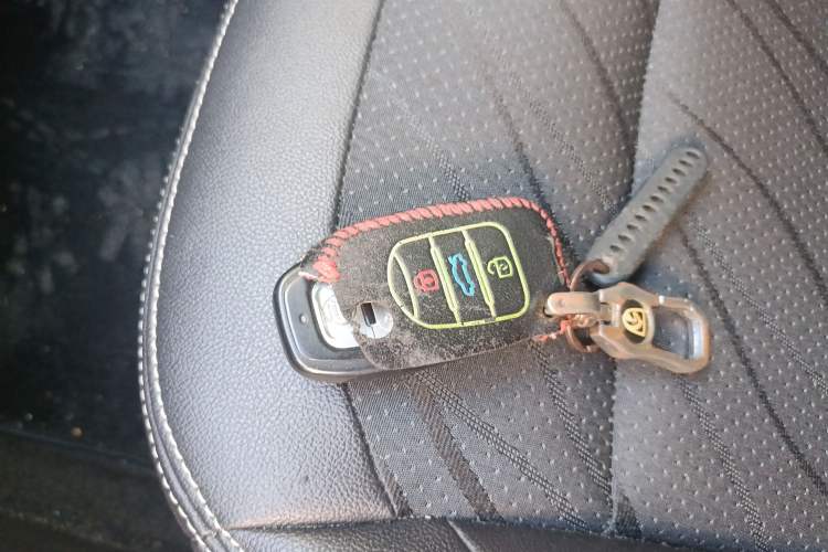 Used Baojun 510 2017 1.5L Automatic Fashion Model Interior 1