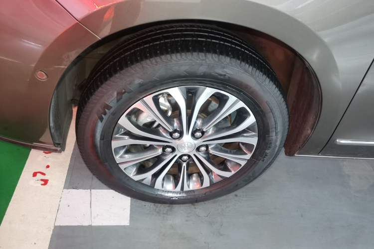 Used Buick GL8 2022 Land Business Class 652T Luxury Model
