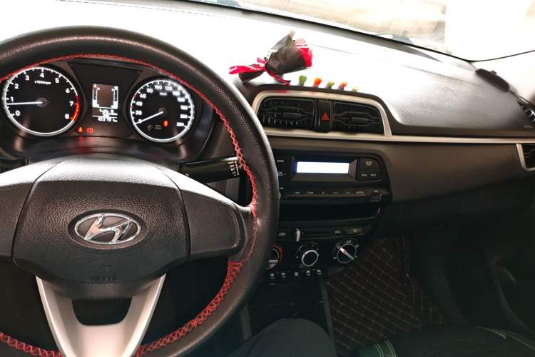 Used Hyundai Verna (older generation) 2017 1.4L Manual Refreshed Version China VI Standard
