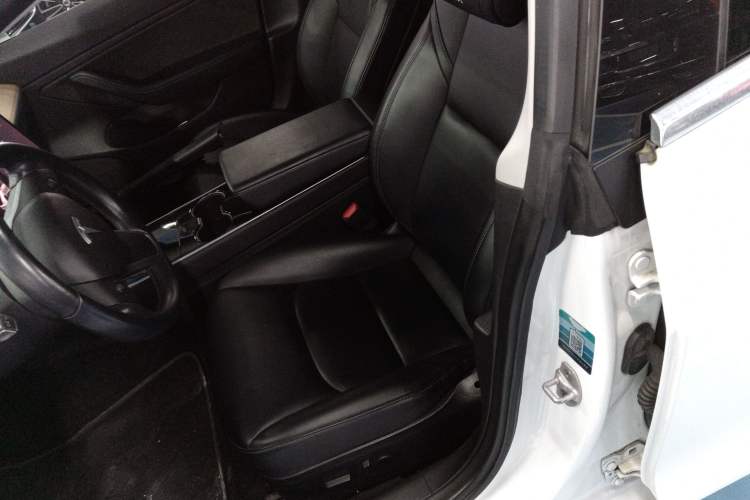 Used Tesla Model 3 2019 Long-Range Rear-Wheel-Drive Version