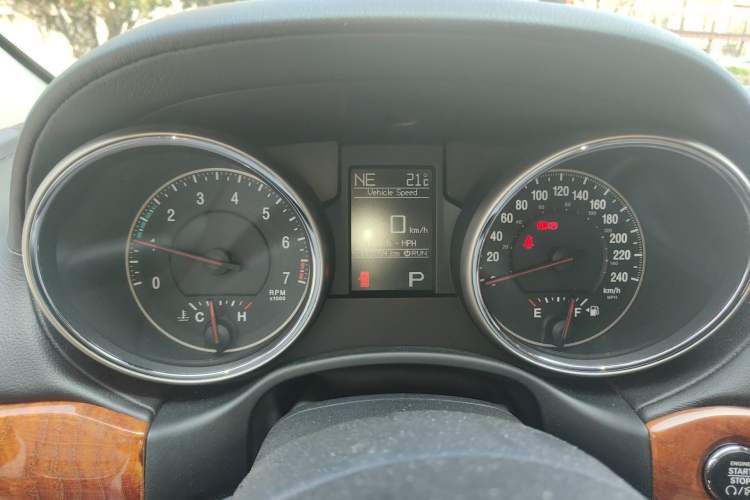 Used Jeep Grand Cherokee 2011 3.6L Flagship Edition Instrument Cluster