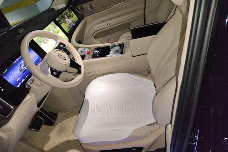 Used Hima AITO M9 2024 Range-Extended Ultra Version 42 kWh 6-Seater Model
