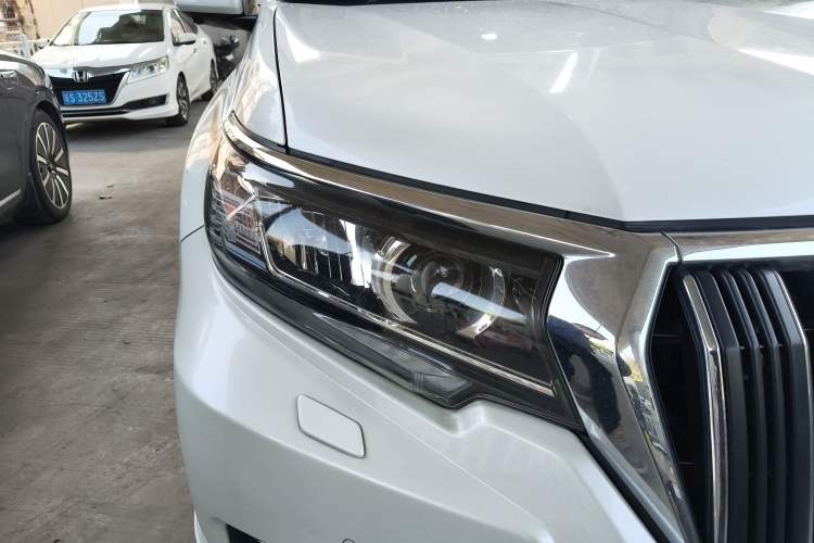 Used Toyota Prado 2019 3.5L Automatic TX-L Deluxe Edition with Rear-Mounted Spare Tire