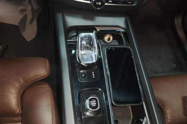 Used Volvo XC60 2022 B5 4x4 Smart Luxury Edition