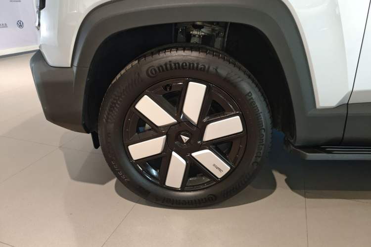 Used Deepal G318 2024 Four-Wheel-Drive Air Suspension Model