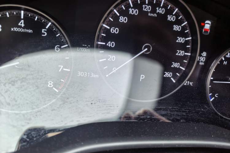 Used Mazda CX-30 2021 2.0L Automatic Joyful Edition Odometer Close Up