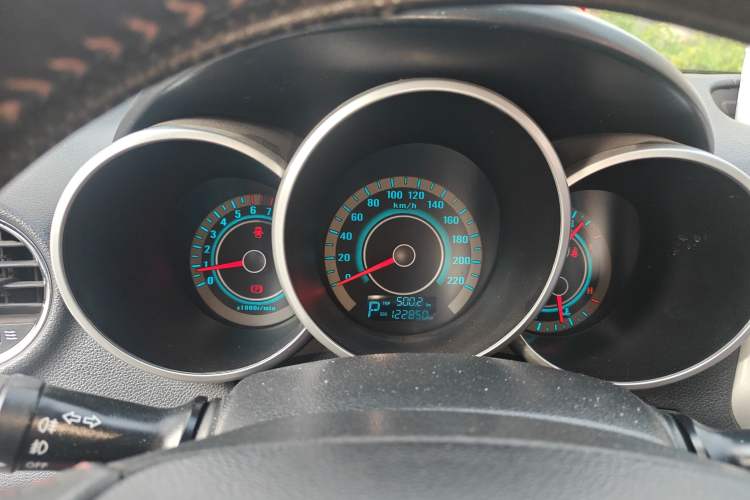 Used Changan Eado 2013 1.6L Automatic ZhiKu Model China IV Standard
