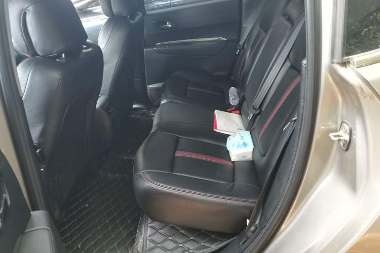 Used Peugeot 3008 2015 2.0L Automatic Classic Edition