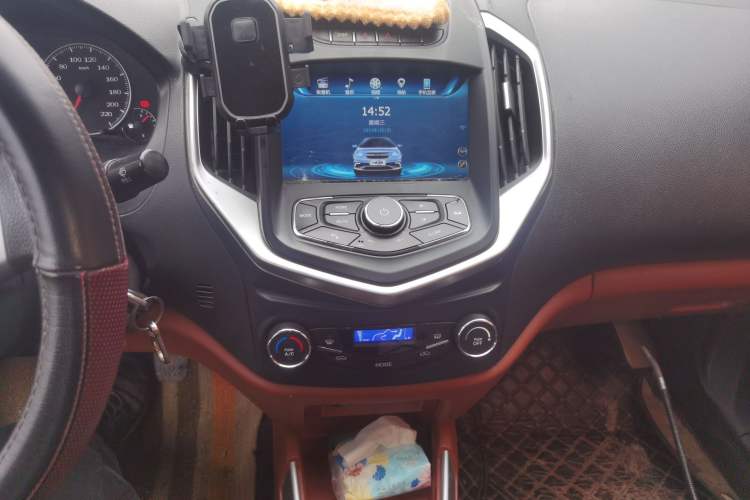 Used Geely Auto Diamond 2016 1.5L Manual Entry-Level Trim