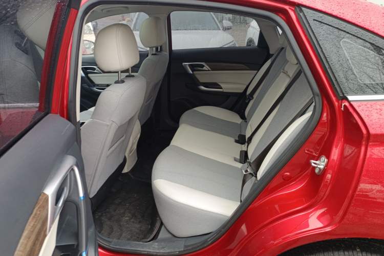 Used BAIC Beijing EU5 2018 R500 Smart Wind Edition
