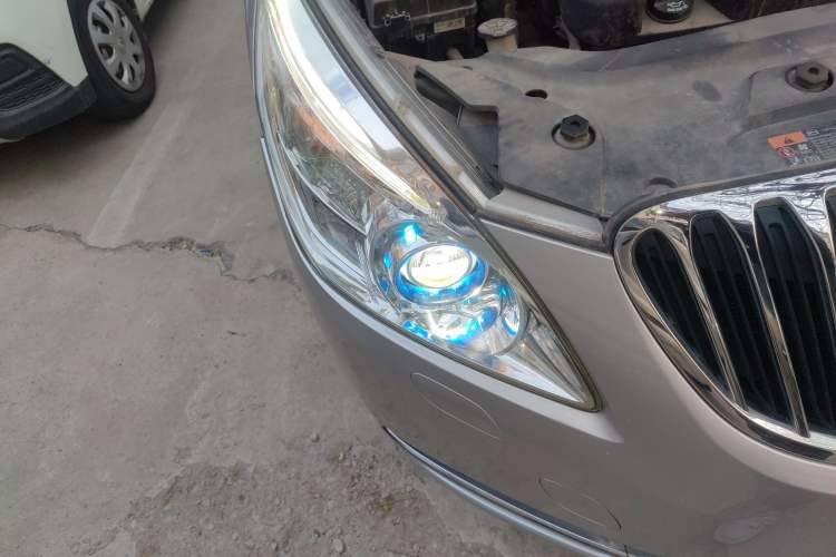 Used Buick GL8 2011 3.0L GT Luxury Business Haoya Edition
