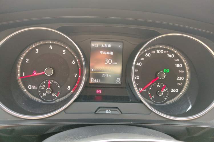 Used Volkswagen Tiguan L 2019 330TSI Automatic Two-Wheel Drive Panoramic Comfort Edition China V Standard Instrument Cluster