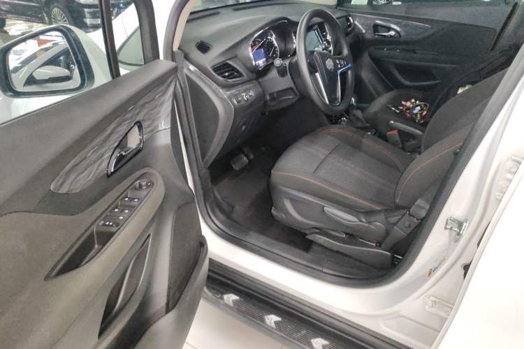 Used Buick Encore 2018 18T Automatic Two-Wheel Drive Urban Leading Model