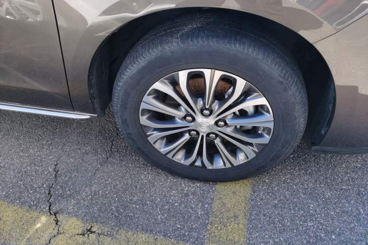 Used Buick GL8 2023 Land Executive Class Smart Enjoyment Model