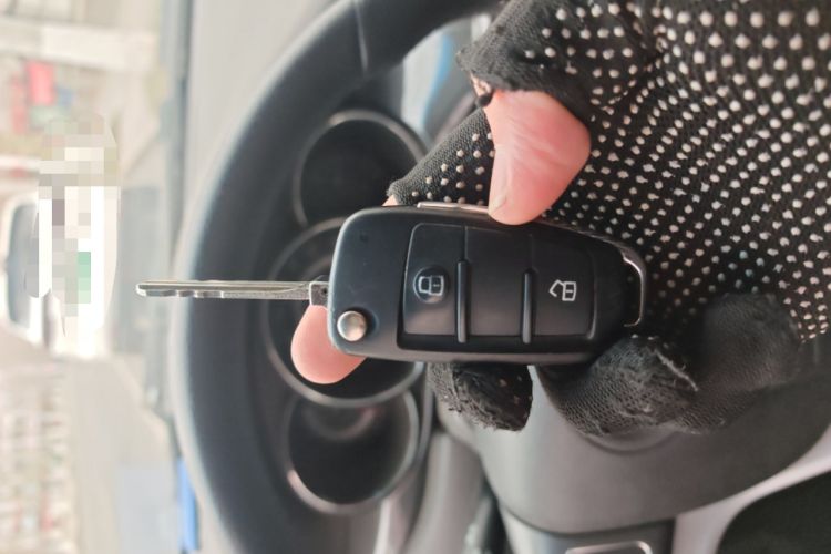 Used JAC Group Heyue 2012 1.5L Manual Zunyi Sports Edition