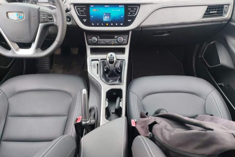 Used Geely Auto Emgrand GS 2018 Elegant Edition 1.8L Manual LingShang Model Gear Lever