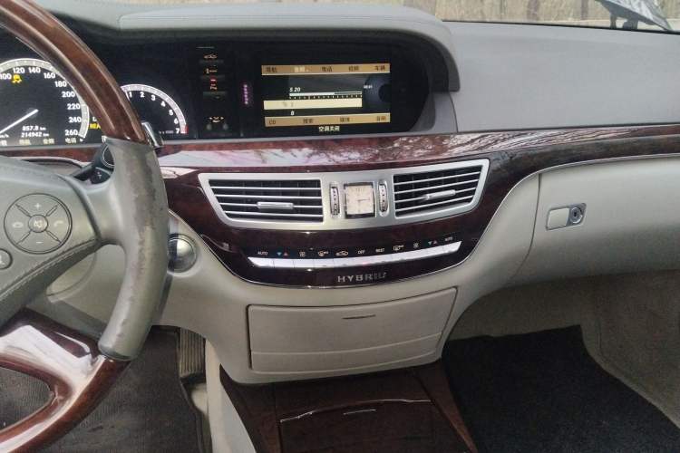 Used Mercedes-Benz S-Class 2010 S 400 L HYBRID