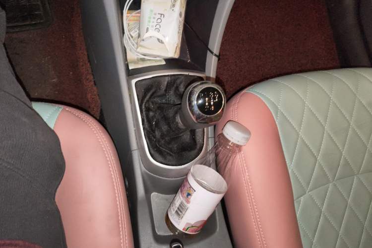 Used Hyundai Verna (older generation) 2010 Sedan 1.4L Manual Comfort GS
